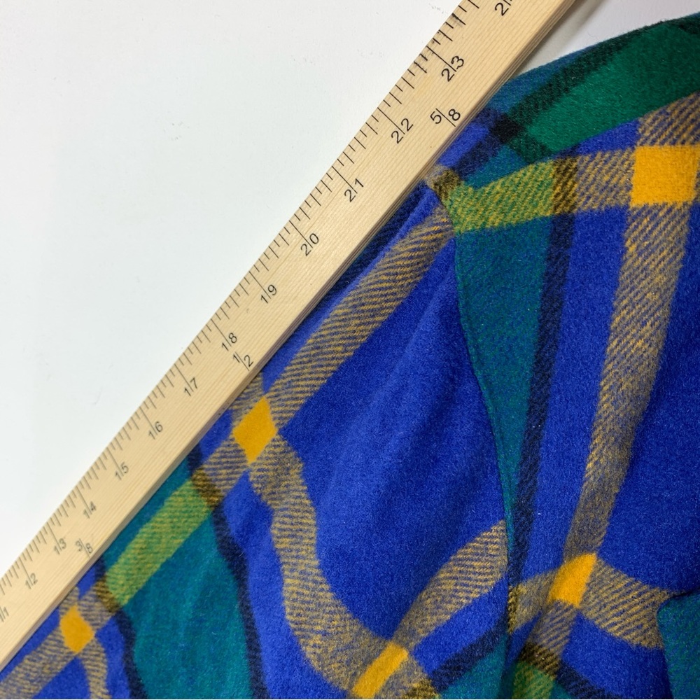 Vintage Plaid Blazer - Picture 10 of 11